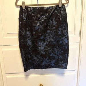 BUNDLE ❤️ Metallic Floral Pencil Skirt, Size 10